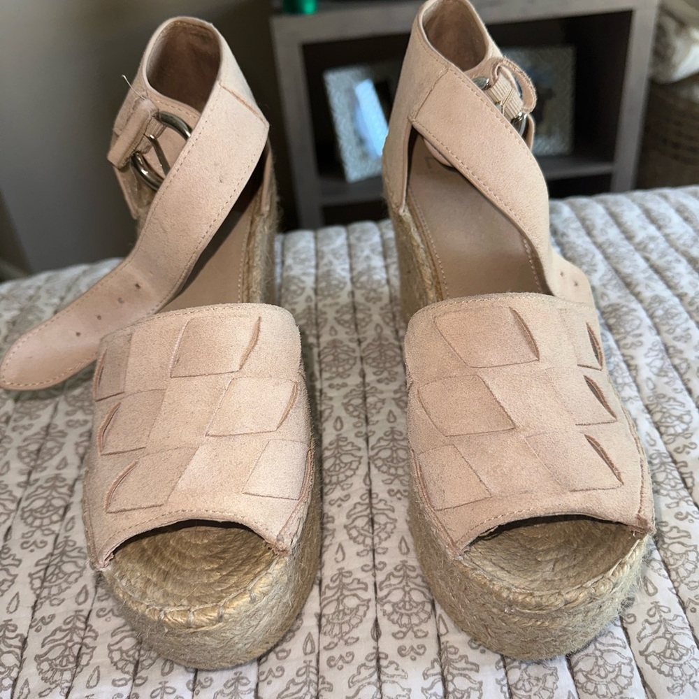 Marc Fisher Wedges